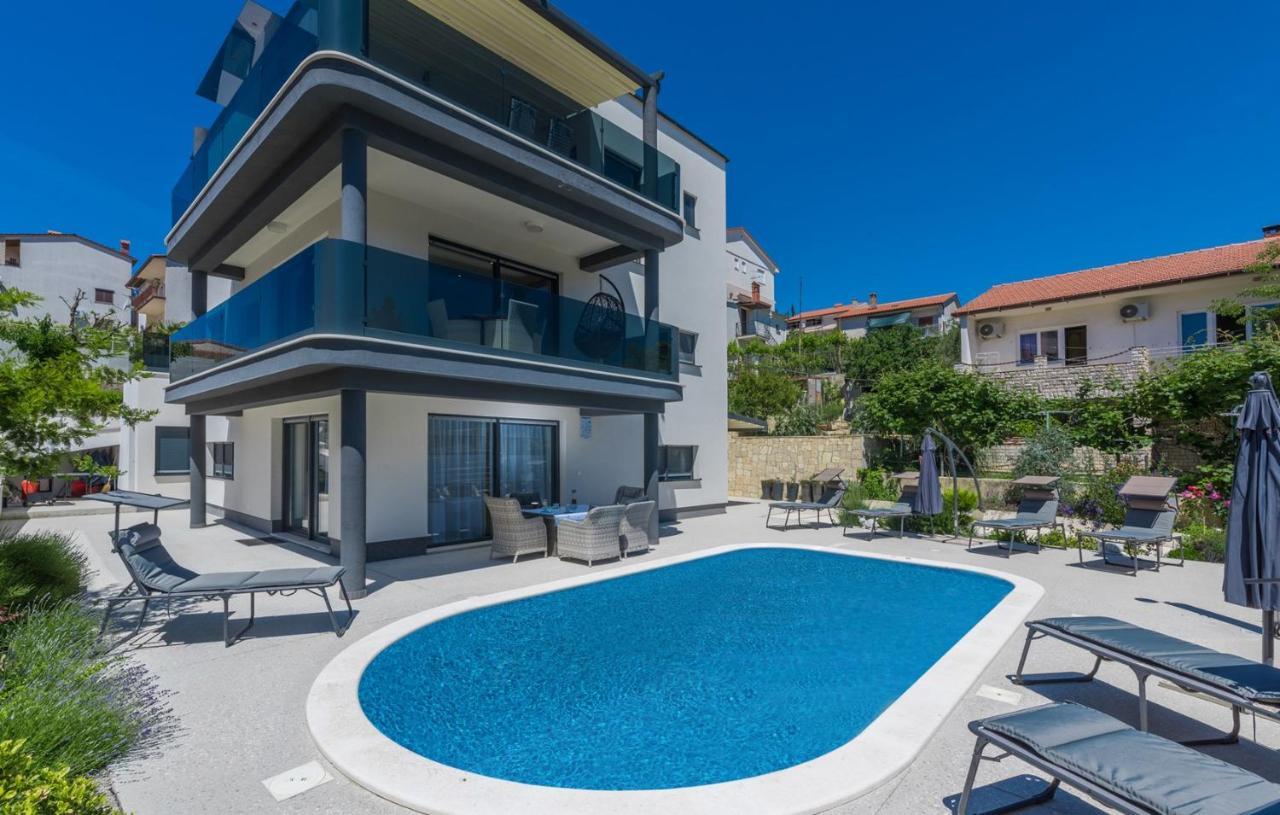 Modern Apartments With Shared Pool Near The Sea Pula Ngoại thất bức ảnh