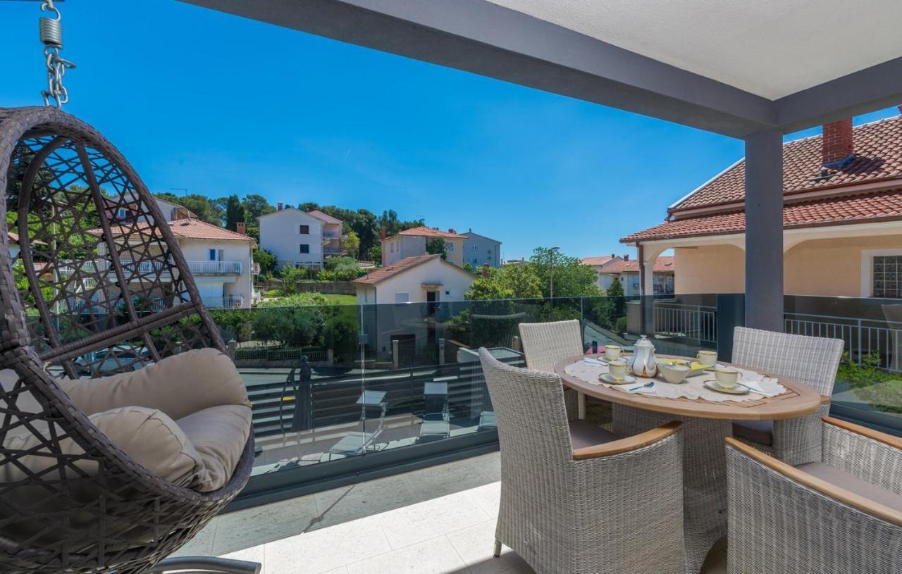 Modern Apartments With Shared Pool Near The Sea Pula Ngoại thất bức ảnh